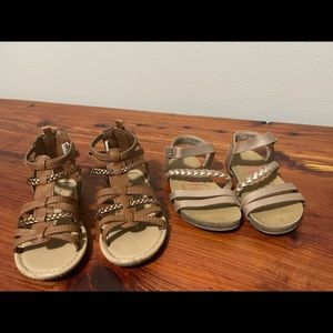 Lot: Girls sandals size 8